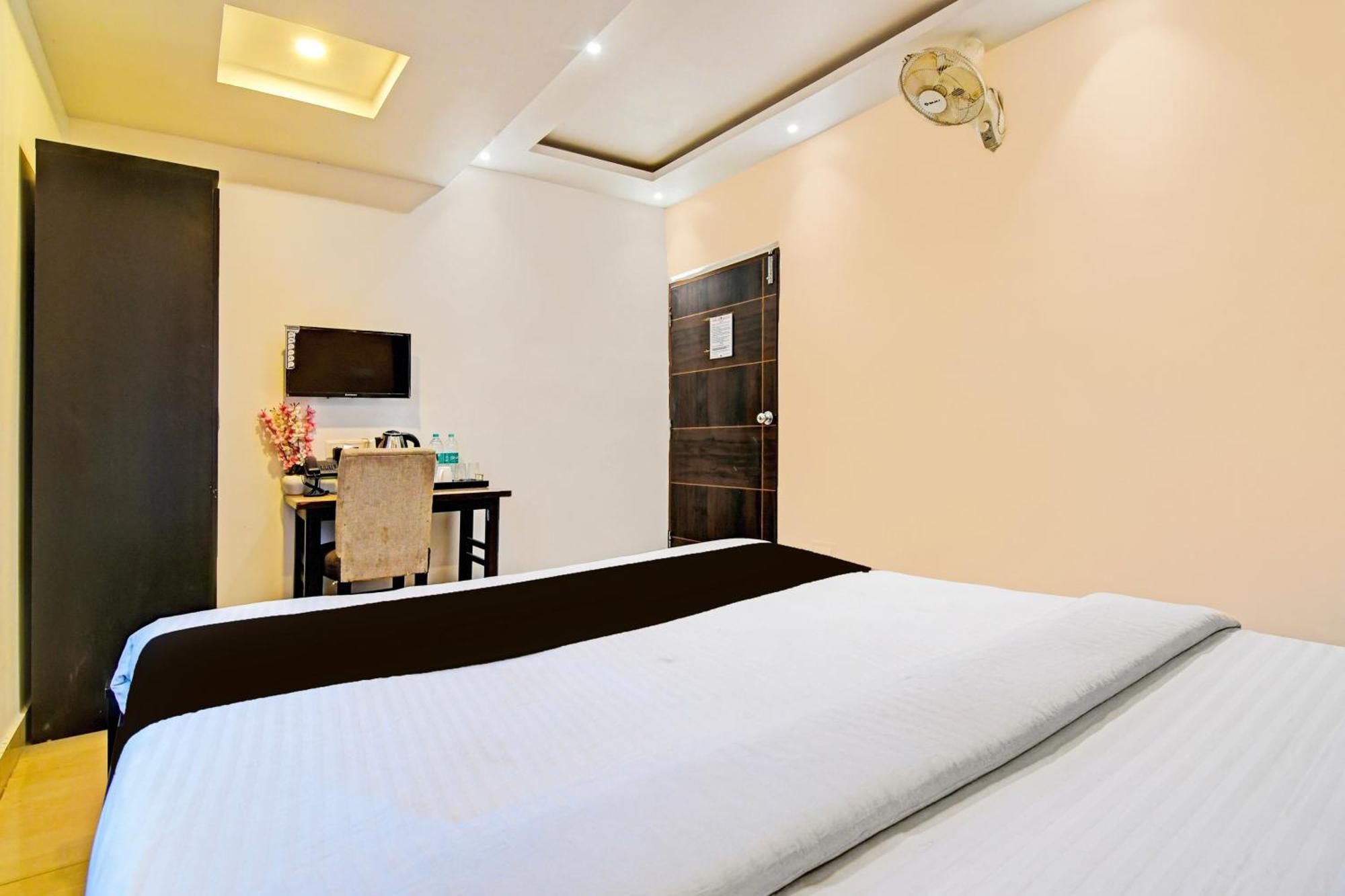 Super Hotel O Baguiati Nager Bazaar المظهر الخارجي الصورة